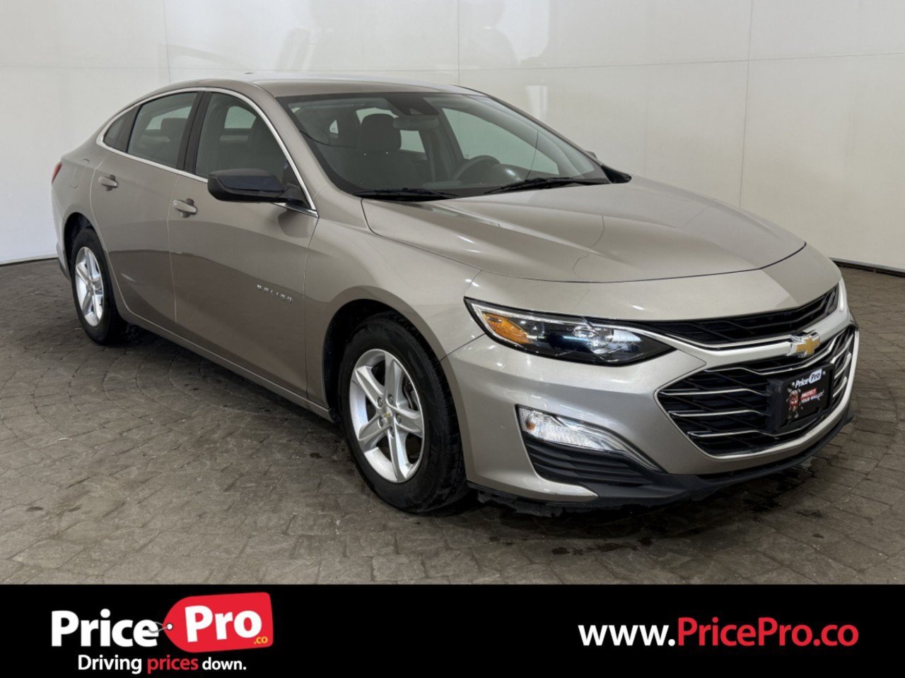 Used 2023 Chevrolet Malibu LS FWD image 1