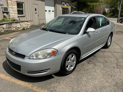 Used 2009 Chevrolet Impala LT FWD image 7