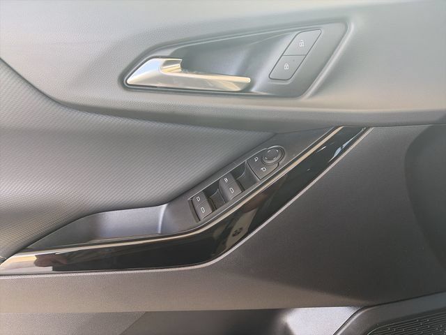 Used 2025 Chevrolet Equinox LT FWD image 23