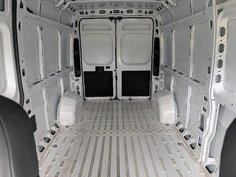 Used 2026 RAM ProMaster 2500 w/ Convenience Group FWD image 18