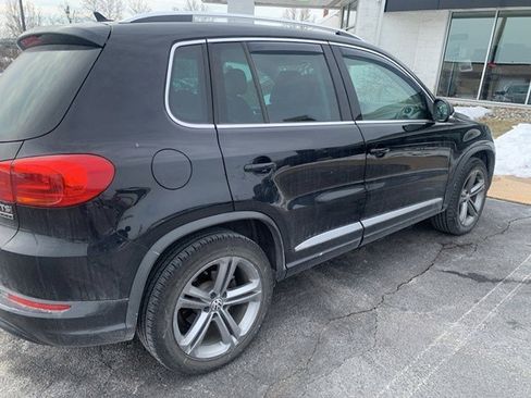 Used 2017 Volkswagen Tiguan Sport image 7
