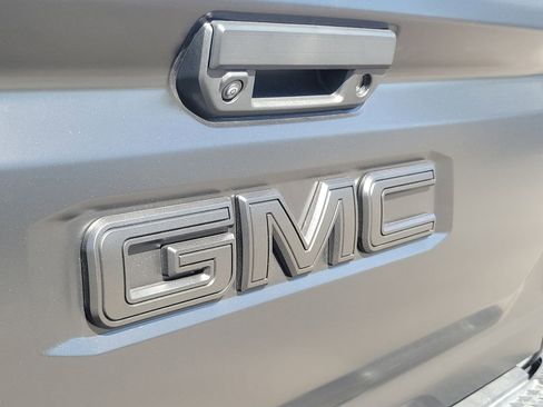 Used 2025 GMC Canyon AT4 w/ Nightfall Edition image 27