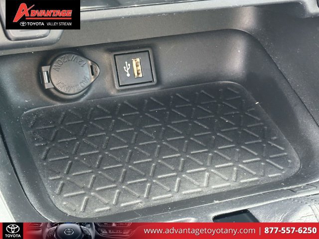 Used 2023 Toyota RAV4 XLE Premium AWD/4WD image 33