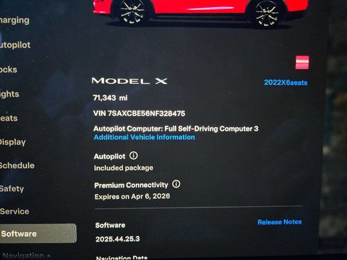Used 2022 Tesla Model X image 33
