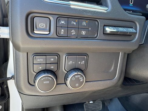 Used 2023 Chevrolet Tahoe High Country AWD/4WD image 17