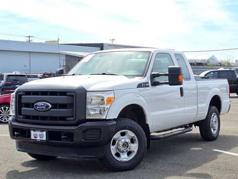 Used 2012 Ford F250 XL w/ PWR Equipment Group AWD/4WD image 3