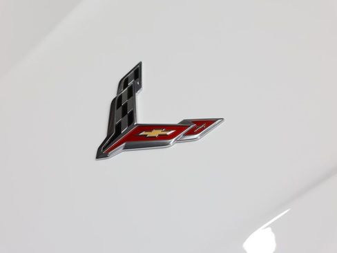 Used 2025 Chevrolet Corvette Z06 image 16