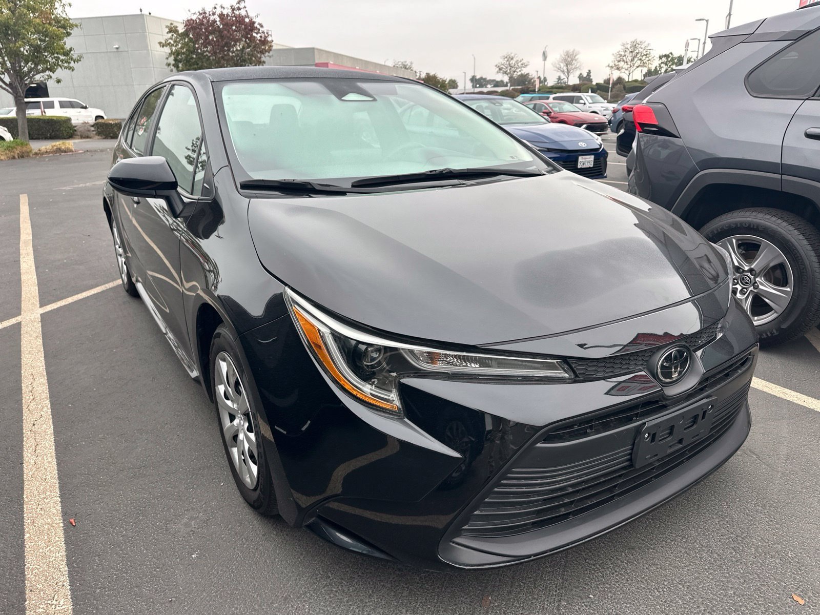 Used 2025 Toyota Corolla LE FWD image 1
