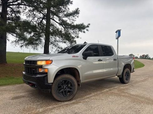 Used 2021 Chevrolet Silverado 1500 Custom Trail Boss image 1