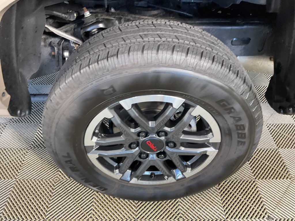 Used 2026 Toyota Tacoma TRD Sport w/ TRD Sport Upgrade Package AWD/4WD image 6