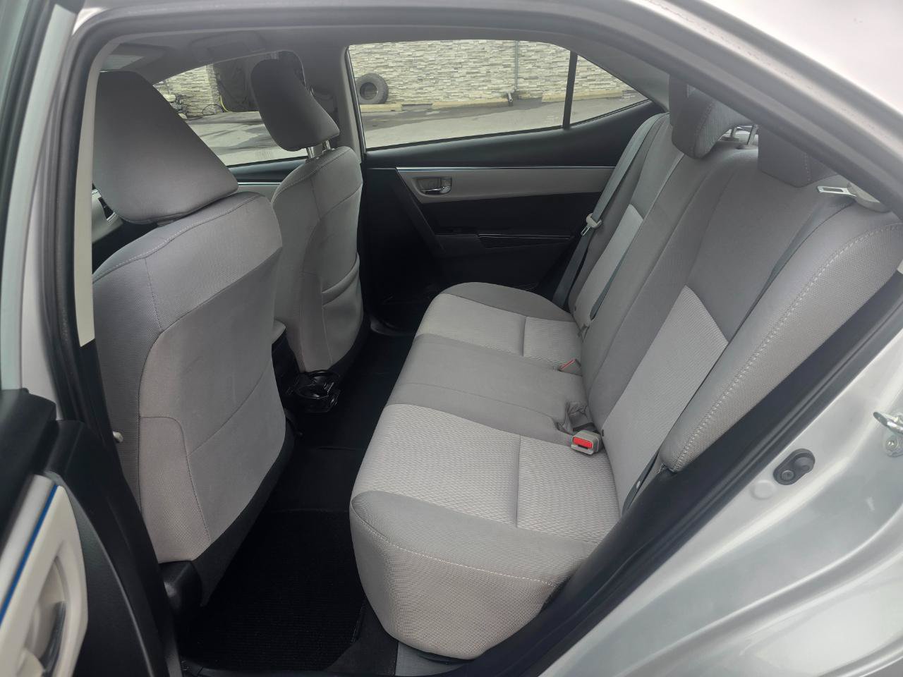 Used 2014 Toyota Corolla LE FWD image 13