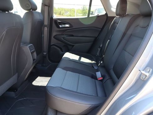 New 2026 Chevrolet Trax LT w/ Sunroof Package FWD image 34