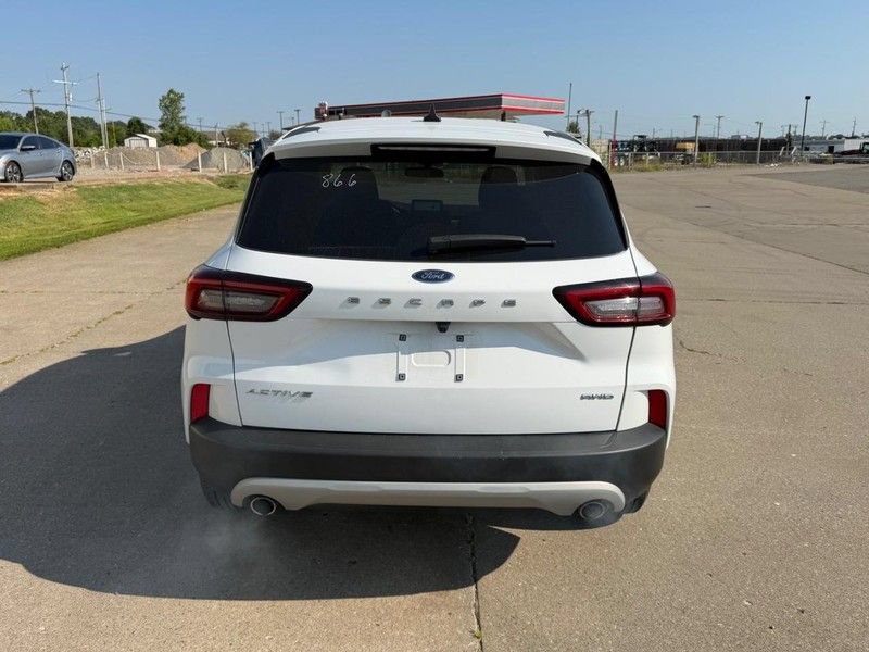 Used 2024 Ford Escape Active AWD/4WD image 5