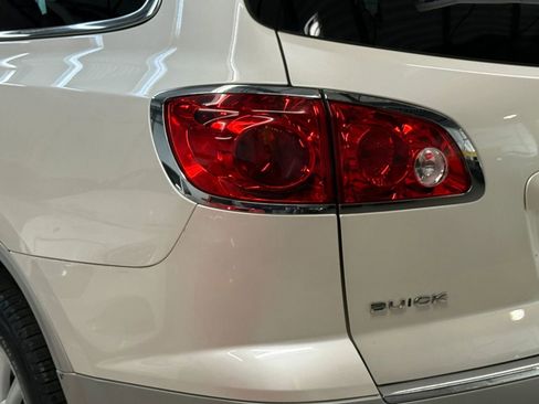 Used 2012 Buick Enclave Leather image 12