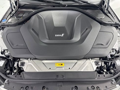 New 2026 BMW i4 xDrive40i w/ Premium Package image 12