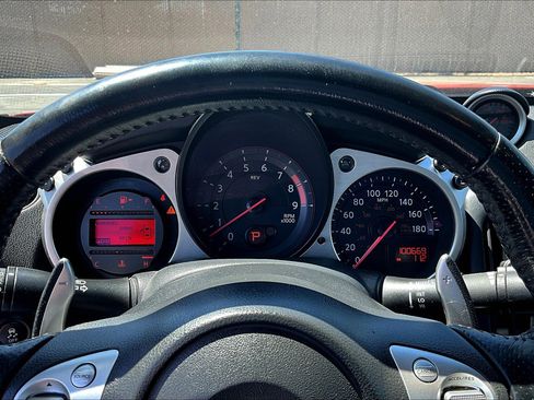 Used 2014 Nissan 370Z Coupe image 19