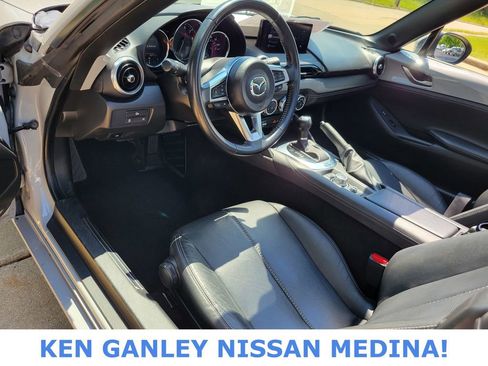 Used 2024 MAZDA MX-5 Miata RF Grand Touring RWD image 22