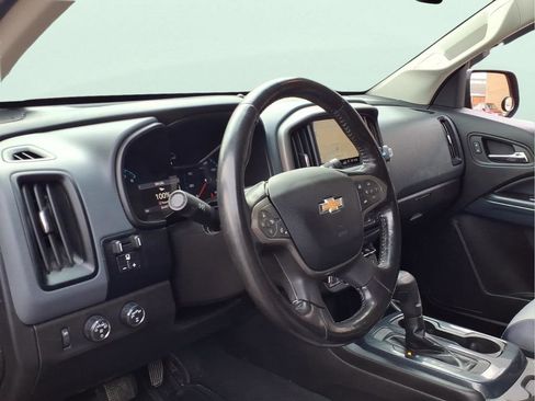 Used 2019 Chevrolet Colorado Z71 AWD/4WD image 14