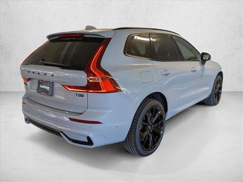 New 2026 Volvo XC60 T8 Ultra w/ Climate Package PRO AWD/4WD image 2