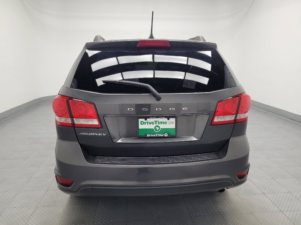 Used 2019 Dodge Journey SE w/ Connectivity Group FWD image 6