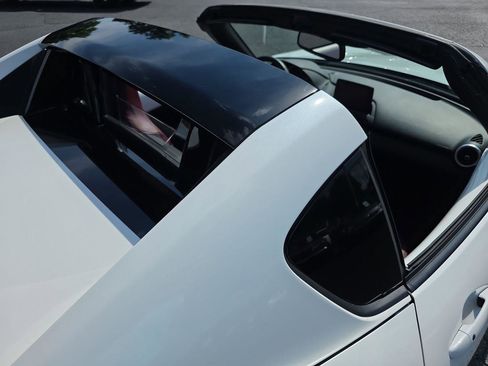 Used 2020 MAZDA MX-5 Miata RF 100th Anniversary RWD image 7