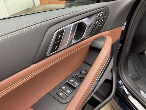 New 2026 BMW X6 xDrive40i w/ Executive Package image 11