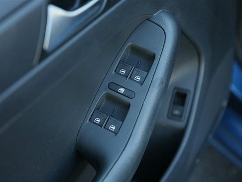 Used 2015 Volkswagen Jetta S FWD image 9