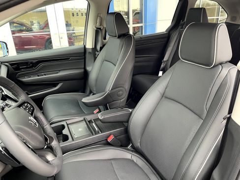 New 2026 Honda Odyssey Elite image 8