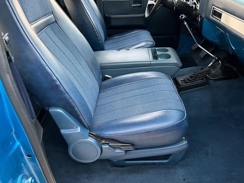 Used 1988 Chevrolet Blazer 4WD image 34