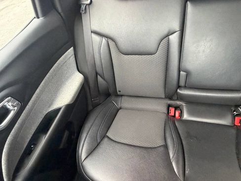Used 2024 Jeep Compass Latitude AWD/4WD image 13