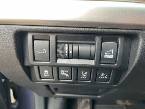 Used 2018 Subaru Outback 2.5i Limited image 21