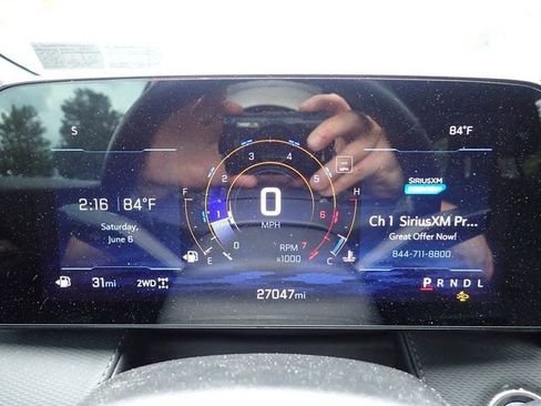 Used 2025 Chevrolet Equinox LT AWD/4WD image 16