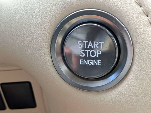 Used 2019 Lexus LX 570 4WD image 29