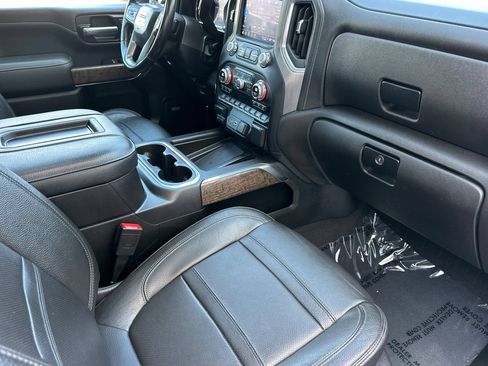Used 2021 GMC Sierra 2500 Denali w/ Denali Black Diamond Edition AWD/4WD image 19