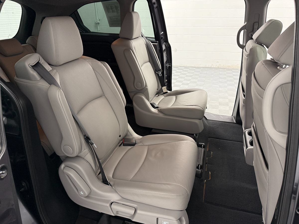 Used 2018 Honda Odyssey EX-L image 12