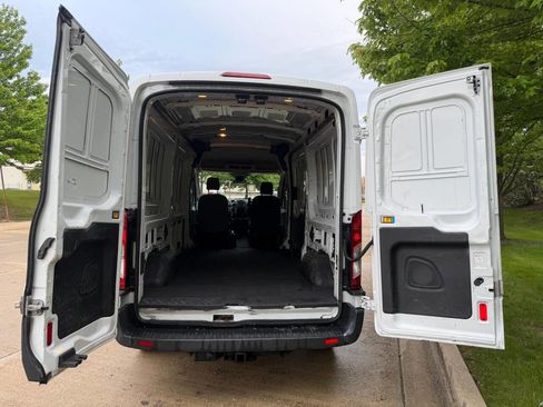 Used 2016 Ford Transit 250 148 Medium Roof RWD image 9