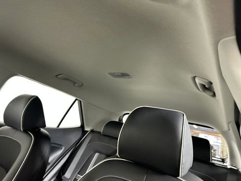 Certified 2023 Hyundai Venue Limited image 20