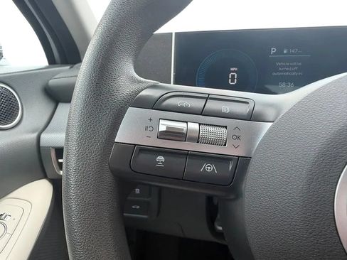 Used 2025 Hyundai Sonata SEL FWD image 16
