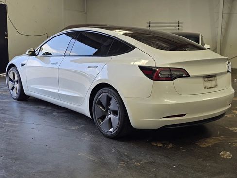 Used 2022 Tesla Model 3 RWD image 2