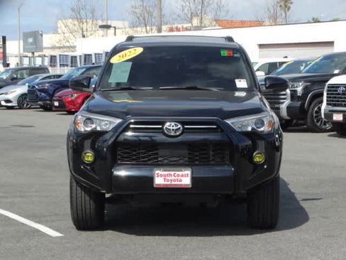 Used 2022 Toyota 4Runner SR5 Premium w/ Moonroof Package image 3