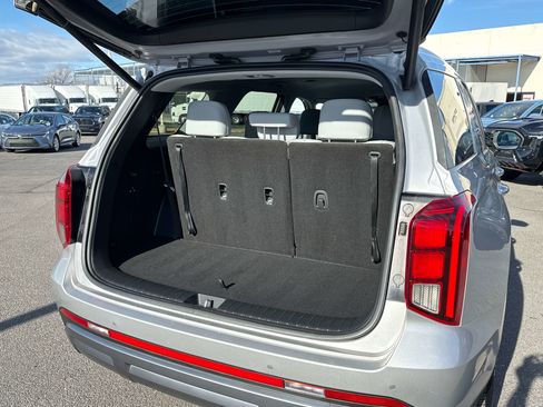 Used 2025 Hyundai Palisade SEL image 16