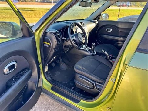 Used 2014 Kia Soul image 2