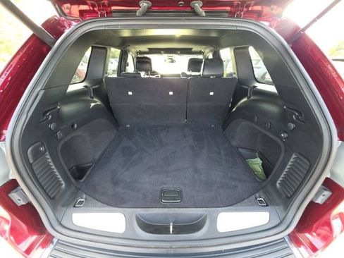 Used 2019 Jeep Grand Cherokee Limited AWD/4WD image 17