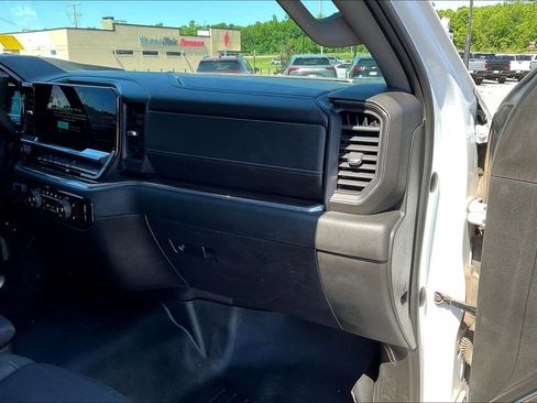 Used 2024 Chevrolet Silverado 3500 LT w/ Convenience Package AWD/4WD image 15
