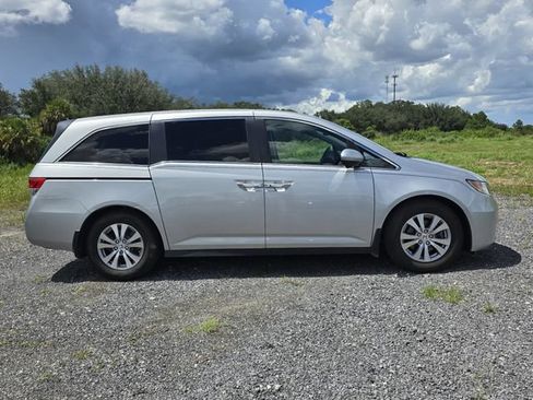Used 2015 Honda Odyssey EX image 3