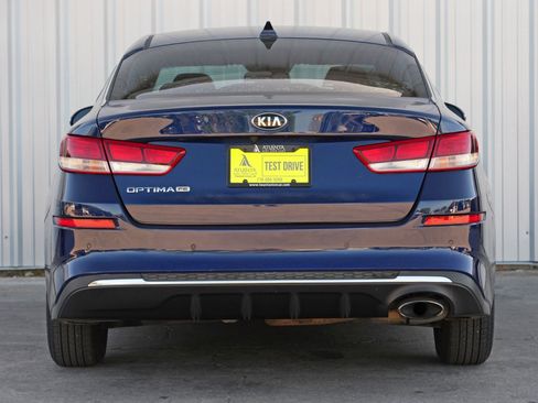 Used 2020 Kia Optima LX image 8