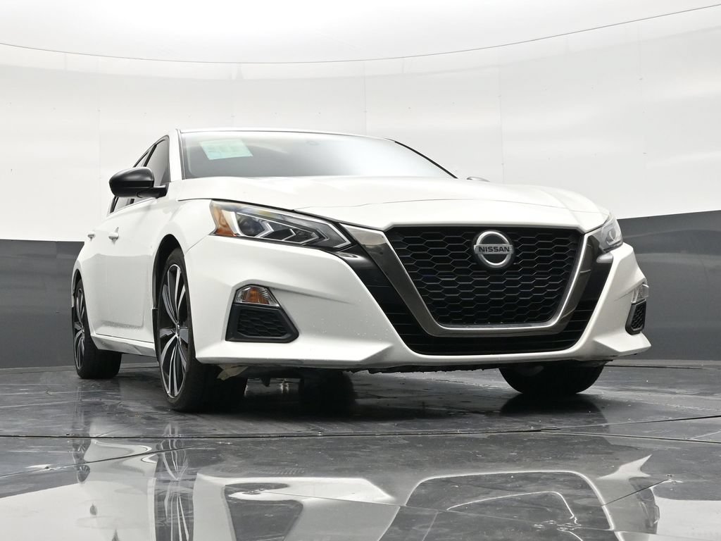 Used 2019 Nissan Altima 2.5 SR FWD image 25