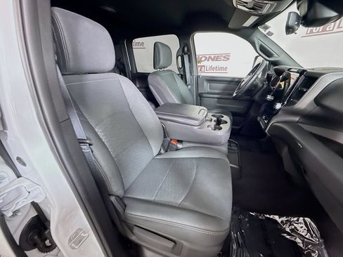 Used 2026 RAM 3500 Tradesman AWD/4WD image 32