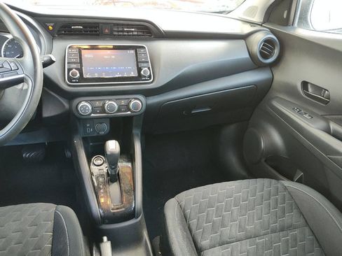 Used 2022 Nissan Kicks S FWD image 45