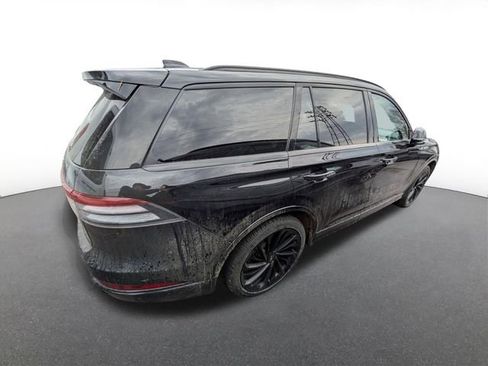 Used 2025 Lincoln Aviator Reserve w/ Equipment Group 201A image 6